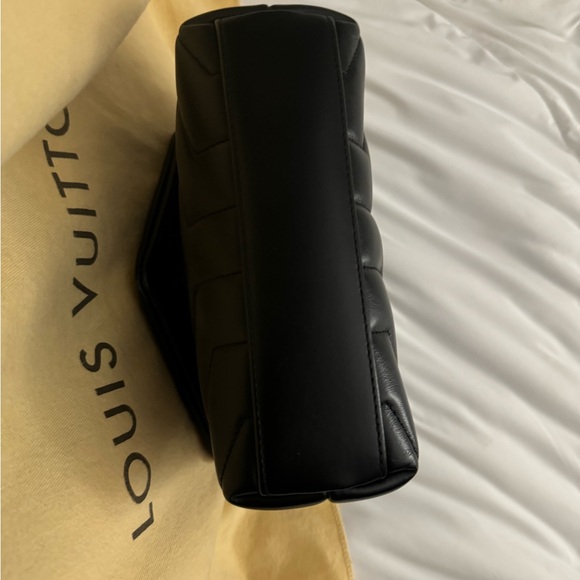 YSL toy Lou Lou quilted in black with gold hardware. - Picture 11 of 15